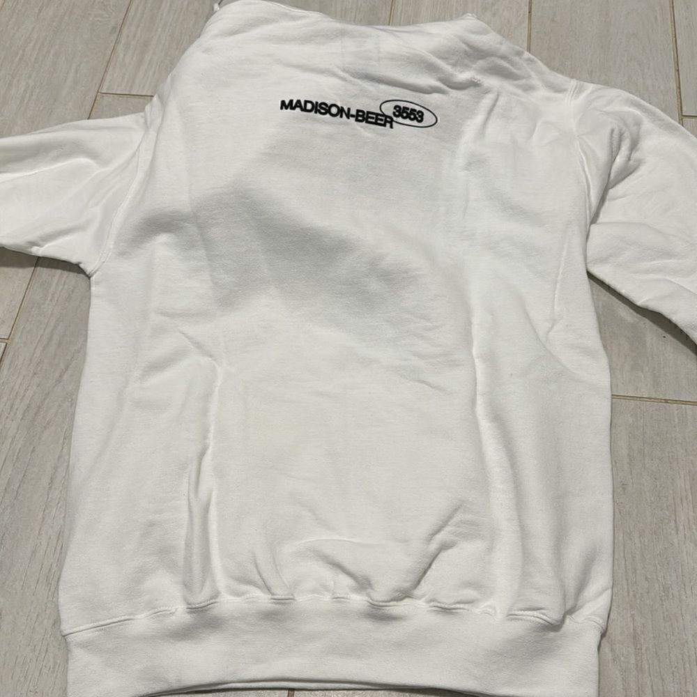 Madison Beer Life Support Hoodie Small - Picture 4 of 4